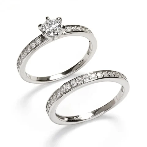 Anillo Dúo Luma en plata 925 rodiada con circonitas sobre fondo blanco