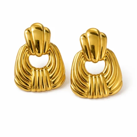 pendientes Lumen dorados acero inoxidable fondo blanco