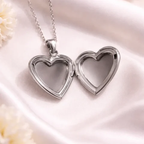 Collar Corazón Secreto Plateado Inaya