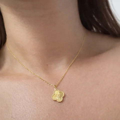 collar flor dorado acero inoxidable colgante floral minimalista