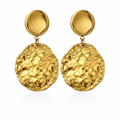 pendientes dorados largos elegantes Liria fondo blanco