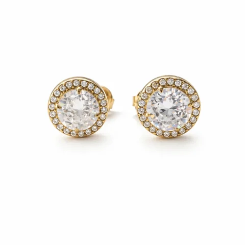 Pendiente Urban Glow dorado 10mm en acero inoxidable con circonita y halo sobre fondo blanco