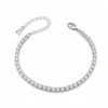 Pulsera Shine Tennis de Plata de Ley 925 con circonitas sobre fondo blanco.